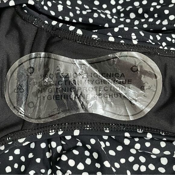 NWT Janela Bay Bardot One Piece Strappy Back Swimsuit Black White Dots Size XXXL - Picture 10 of 14